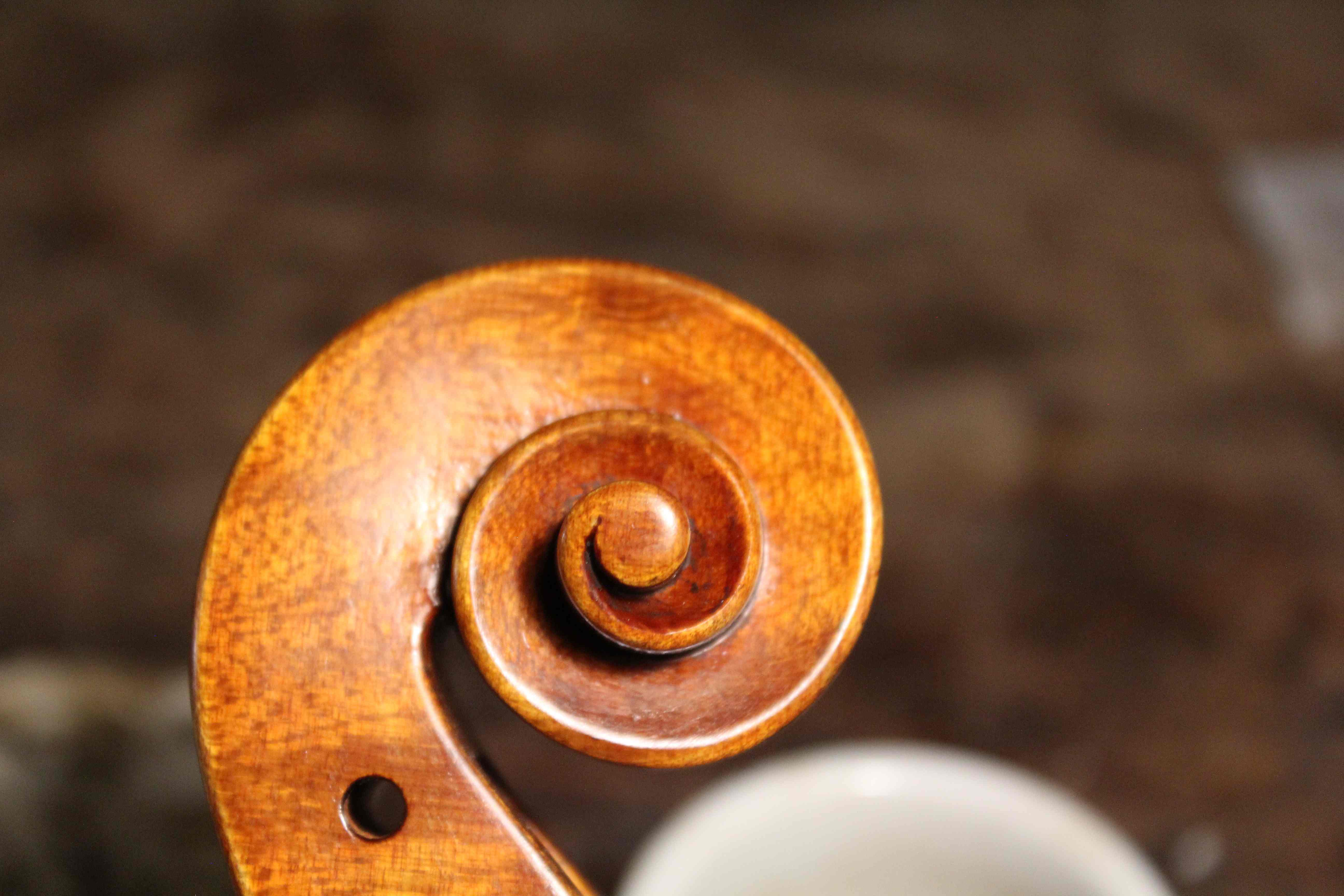 Violino modello Stradivari